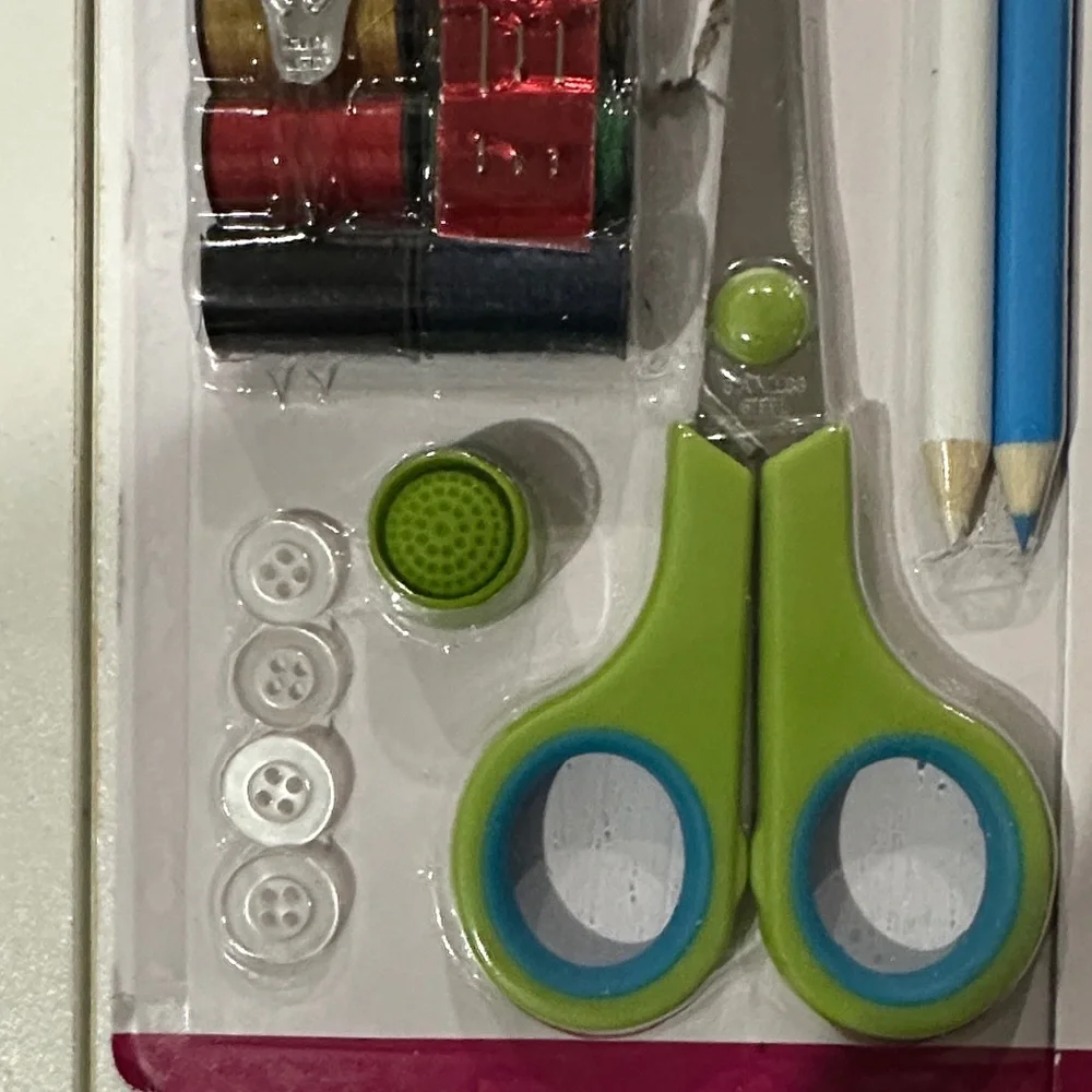 Sewing Kit and Thread Set - Multi-Color - Picture 6 of 12